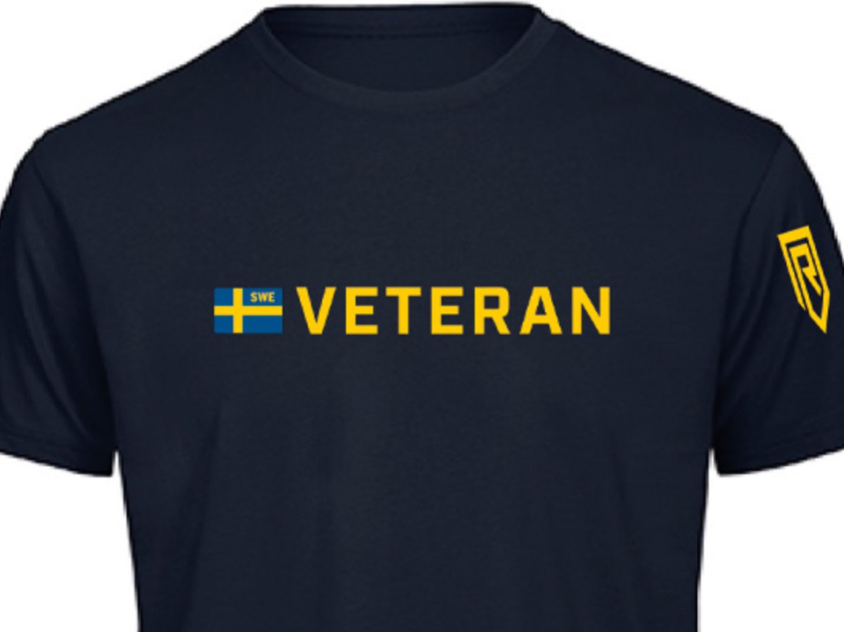 Johan Molinder (@johanmolinder) on Twitter photo Veterandagen närmar sig. Tänker på kamratskap, sandsäckar i Bosnien, minor i Libanon, självmordsbombare i Somalia och galenskap i Irak. Går inte en dag utan minnen från en våldsam värld. Hörs och syns i Stockholm på torsdag. Tack <a href="/Forsvarsmakten/">Försvarsmakten</a> och Kriminalvården. Veterandagen närmar sig. Tänker på kamratskap, sandsäckar i Bosnien, minor i Libanon, självmordsbombare i Somalia och galenskap i Irak. Går inte en dag utan minnen från en våldsam värld. Hörs och syns i Stockholm på torsdag. Tack <a href="/Forsvarsmakten/">Försvarsmakten</a> och Kriminalvården.