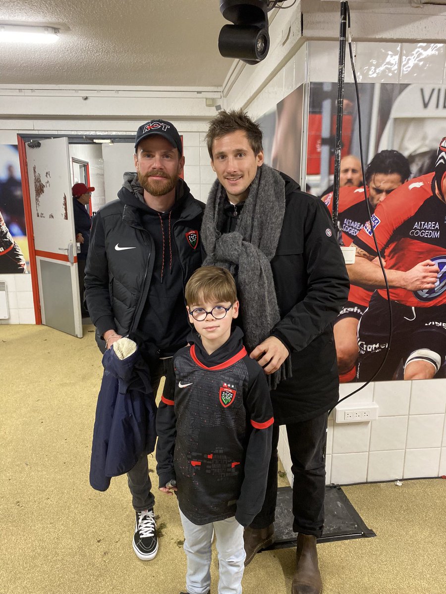 Comment terminé l'aventure X autrement : 

Parce qu'il est impensable d'imaginer l'avenir sans notre <a href="/Serin_Baptiste/">Baptiste Serin</a> ! 

Je tweeterai chaque jour jusqu'à la PROLONGATION de notre chef d'orchestre au <a href="/RCTofficiel/">RCT – Rugby Club Toulonnais</a> .🔴⚫️

JOUR 1️⃣4️⃣8️⃣ 🗓️⏳

#ParceQueBaptiste ❤️

LONGUE VIE AU ROI 👑