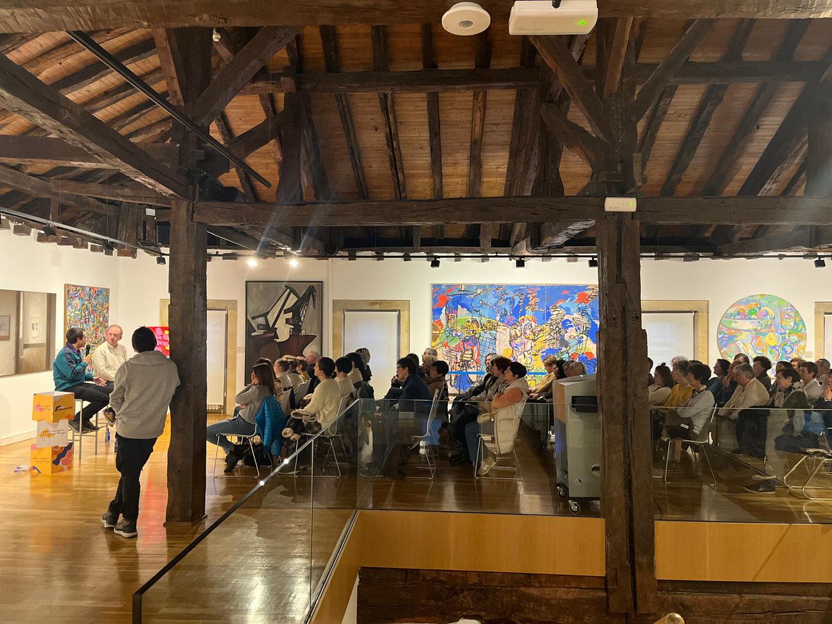 Elkar mugituz egin dugu, hizkuntza ohiturak aldatzeko pauso handiak eman ditugu.

Euskaltzaleok euskaraz gehiago, gehiagotan eta gehiagorekin hitz egiten jarraituko dugu!