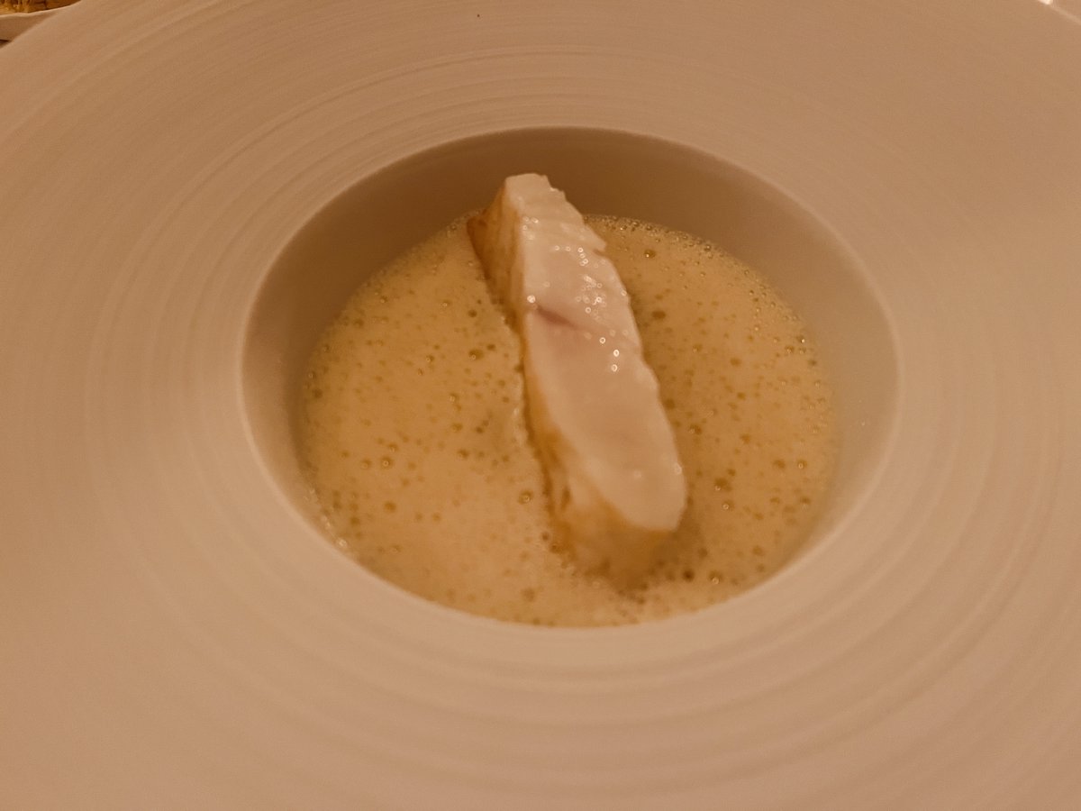 Superb duck and local seafood <a href="/BastionKinsale/">Bastion</a> 

#MICHELINStar #Ireland 

guide.michelin.com/gb/en/cork/kin…