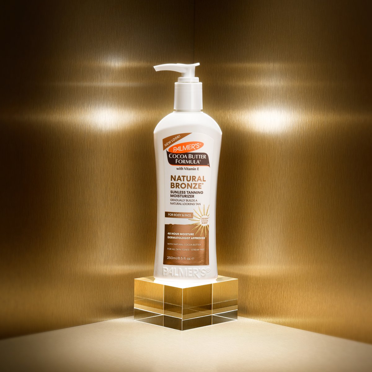 PalmersUK's tweet image. Develop and enhance your tan with NEW Palmer’s Natural Bronze Sunless Tanning Moisturiser! 🍫☀️ Find this gem at @ Justmylook

#palmers #cocoabutter #gradualtan #tanning #skincare
