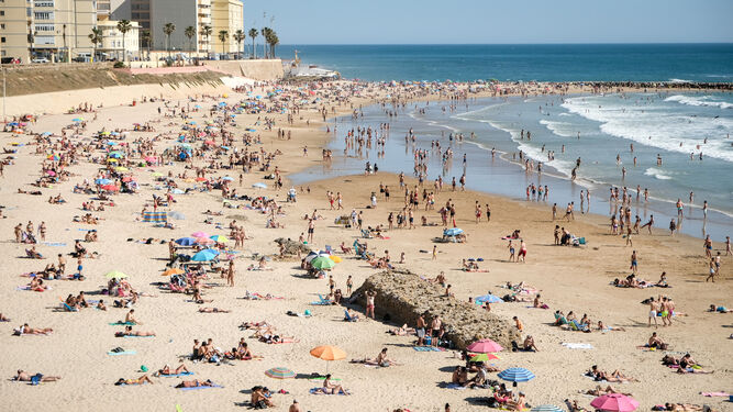 BeatoParking's tweet photo. - SI VIENES EN MAYO AL CENTRO DE CADIZ, APARCA POR 20€/DIA -

Si vienes de vacaciones este mes de Mayo al centro de Cádiz, y te alojas en hoteles u apartamentos aparca con nosotros.
RESERVAS PARKING HOTELES AQUI: https://t.co/X2WikuJiWQ https://t.co/9HxgmNHxbc