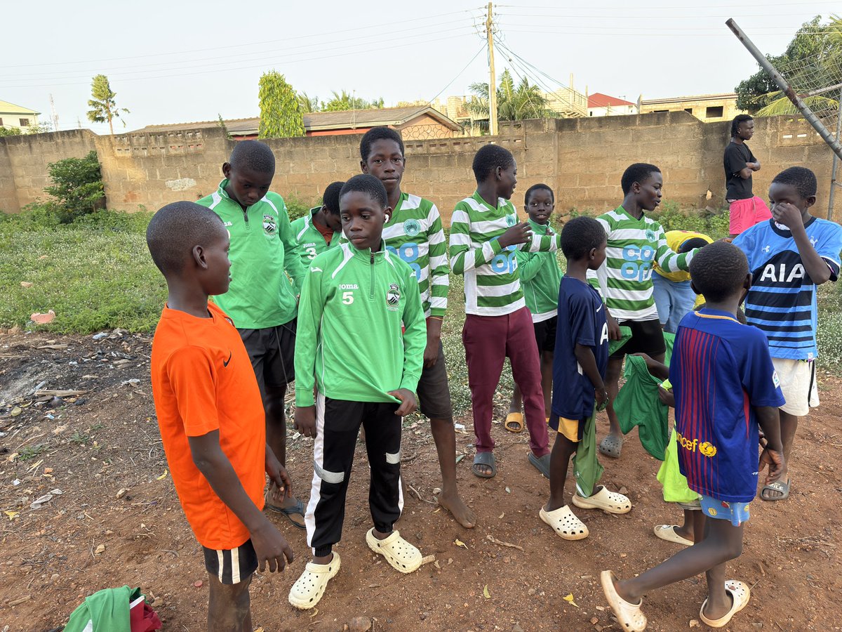 Putting smiles on people faces always go a long way. I have started to donate the collected kits to the communities and people that needs them. Thank to all that donated them. Keep an eye here for photos. 🙏🏾🙏🏾🙏🏾