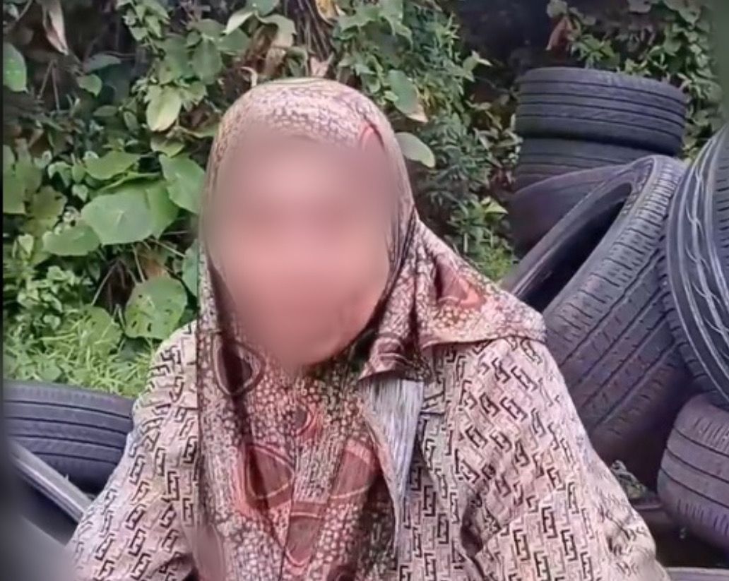 [TULAR] Isteri bermulut puaka dedah wajah wanita yang mempunyai hubungan dengan suaminya.

“Takkan sebab mulut saya puaka, suami cari orang lain?” Soalnya.