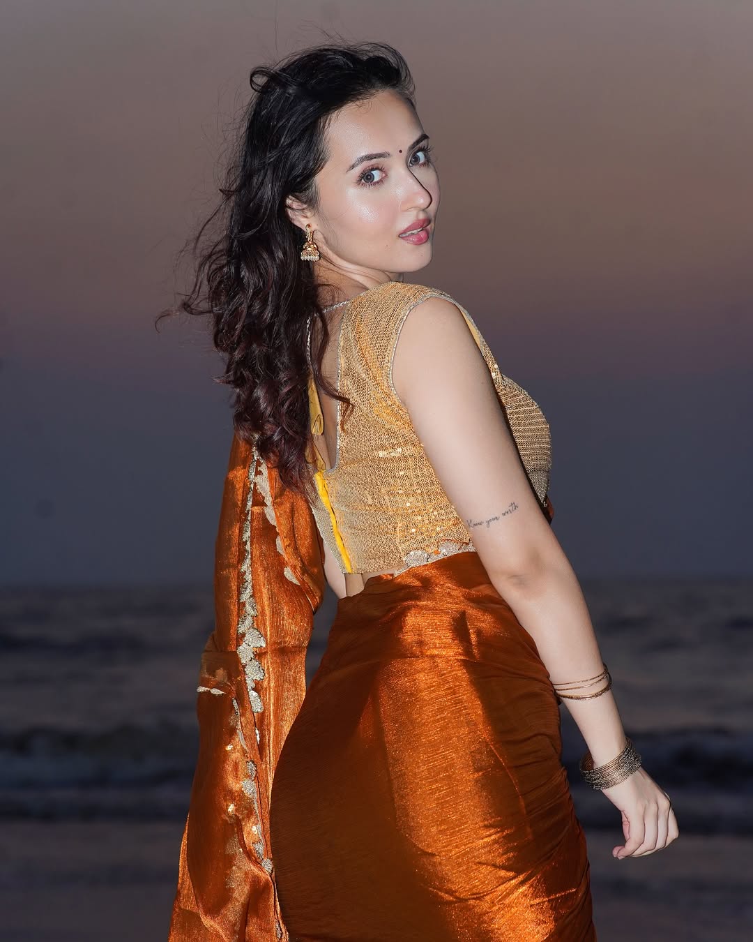 Gr7bI9MWMAAKNw1?format=jpg&name=large