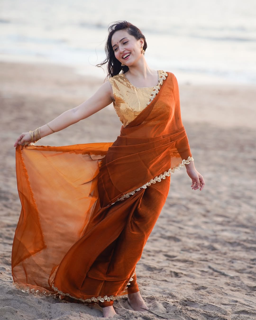 Gr7bJCmWYAAgyi7?format=jpg&name=large