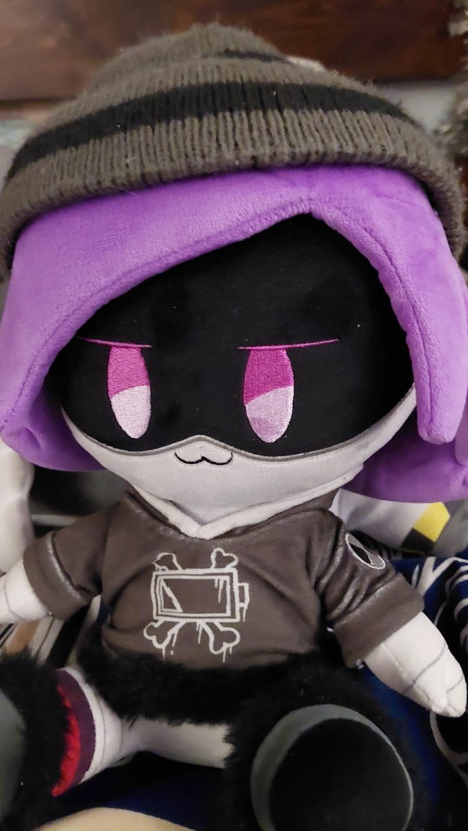 I AM DEAD SERIOUS WHEN I SAY THIS. THIS FUCKER DESTROYED MY LAVA LAMP THIS MORNING. WHATS NEXT N ANIMATEZ TAKING OVER MY PC