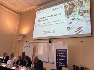 Arcom_Marseille's tweet photo. Education aux médias, à l'information et à la citoyenneté numérique, des échanges fructueux entre @arcommarseille, @arcom, le rectorat de Nice @NatachaChicot, le @clemi, @EricBeguin au sein de @Inspenice. https://t.co/70ae917ywT
