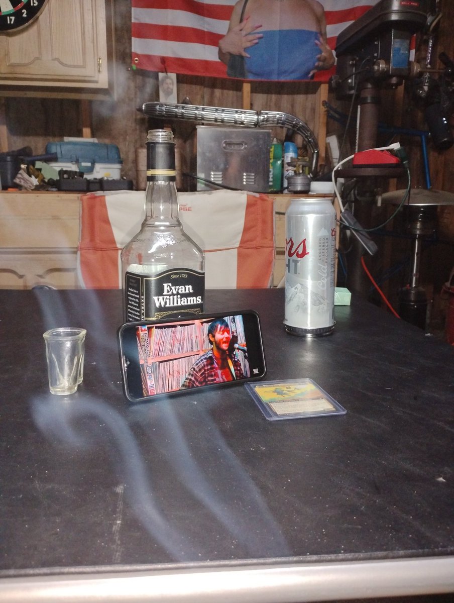 WorkingShitShow's tweet image. Amazing stuff happening in the shed tonight.