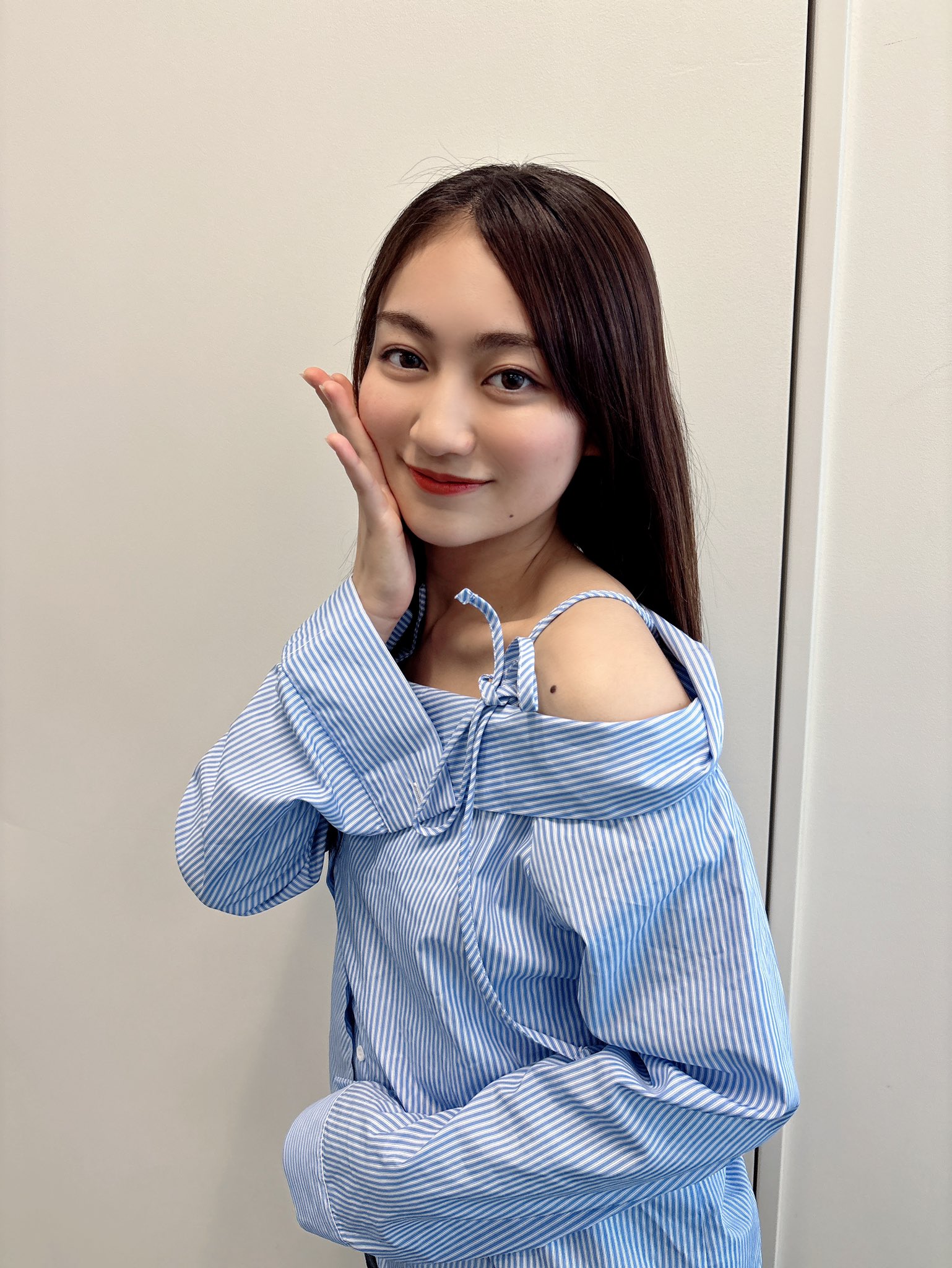 22/7 ナナブンノニジュウニ 直筆 サイン入り チェキ 海乃るり Amazon.co.jp: 22/7 ナナブンノニジュウニ 限定 直筆 サイン入り