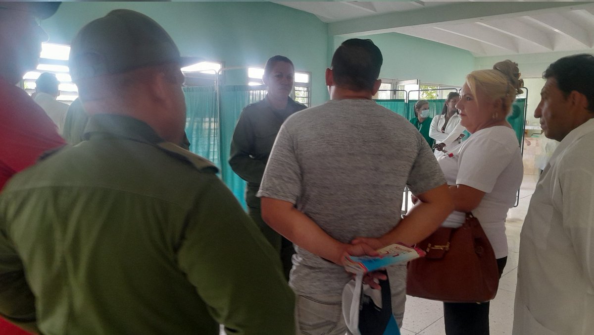 #SaludRafaelFreyre Desde #FreyreLaTierraMásHermosa el Subgrupo de Salud durante el ejercicio Meteoro 2025 realiza la recepción masiva de heridos en el PSH Mario Muñoz Monroy.
#HonorHolguinero 
#CubaPorLaVida