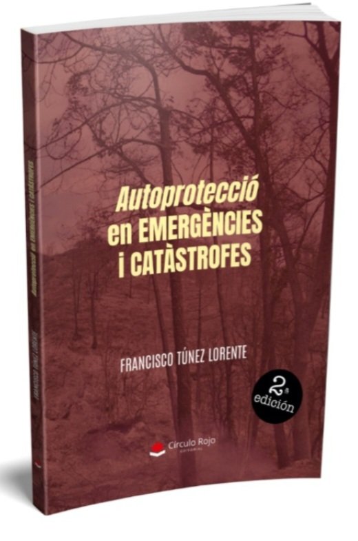 A la <a href="/BibliotecaAmpo1/">Biblioteca Amposta</a> presentació del llibre "#Autoprotecció en #EMERGÈNCIES i #CATÀSTROFES (2a edició) explicant com ens hem de preparar per reduir la nostra vulnerabilitat fent front a les emergències que estem patint 

<a href="/bibliotequescat/">Biblioteques</a> 
#kitemergències