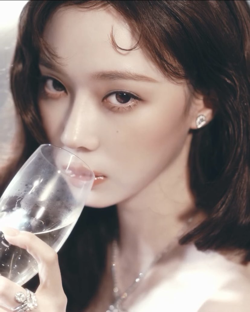 HENRIETTA. tweet media