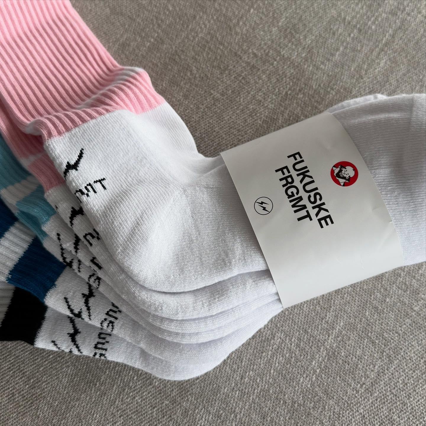 fragment FRGMT FUKUSKE Socks Blue ソックス フラグメント」とレッグ・インナーウエアの老舗「福助」が夏の