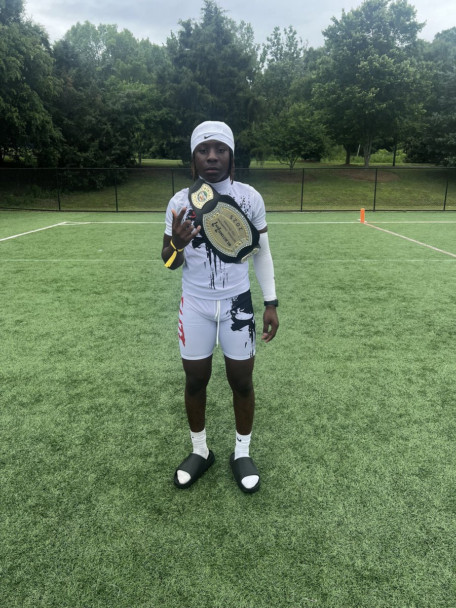 youngest in charge⛹🏾‍♂️🤧 tweet media