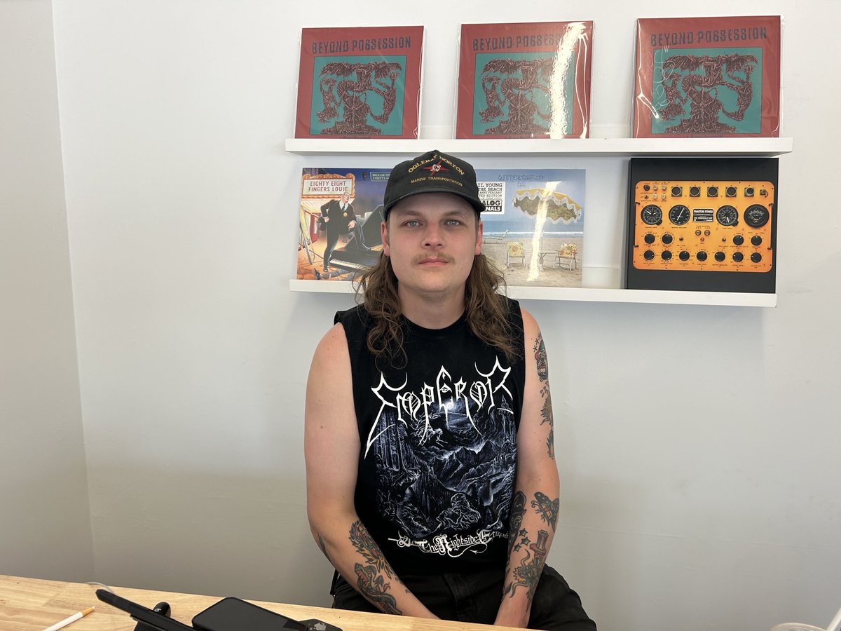 WayneMantykaCTV's tweet image. X-Ray Records is back in business. Noah Biegler is sharing a spot with Norwood on 13th Avenue.