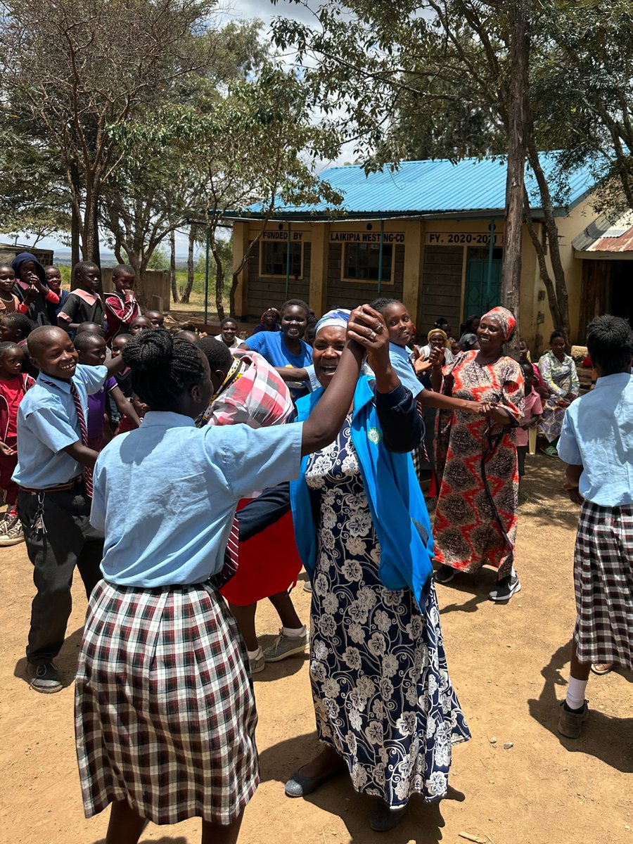 Talking about our struggles doesn’t make us weak — it makes us stronger.
Whether it’s stress, anxiety, or burnout, opening up is the first step to healing. Let’s keep the conversation going. 💬
#MentalHealthAwareness #TalkItOutTuesday #YouAreNotAlone #BethelNetwork