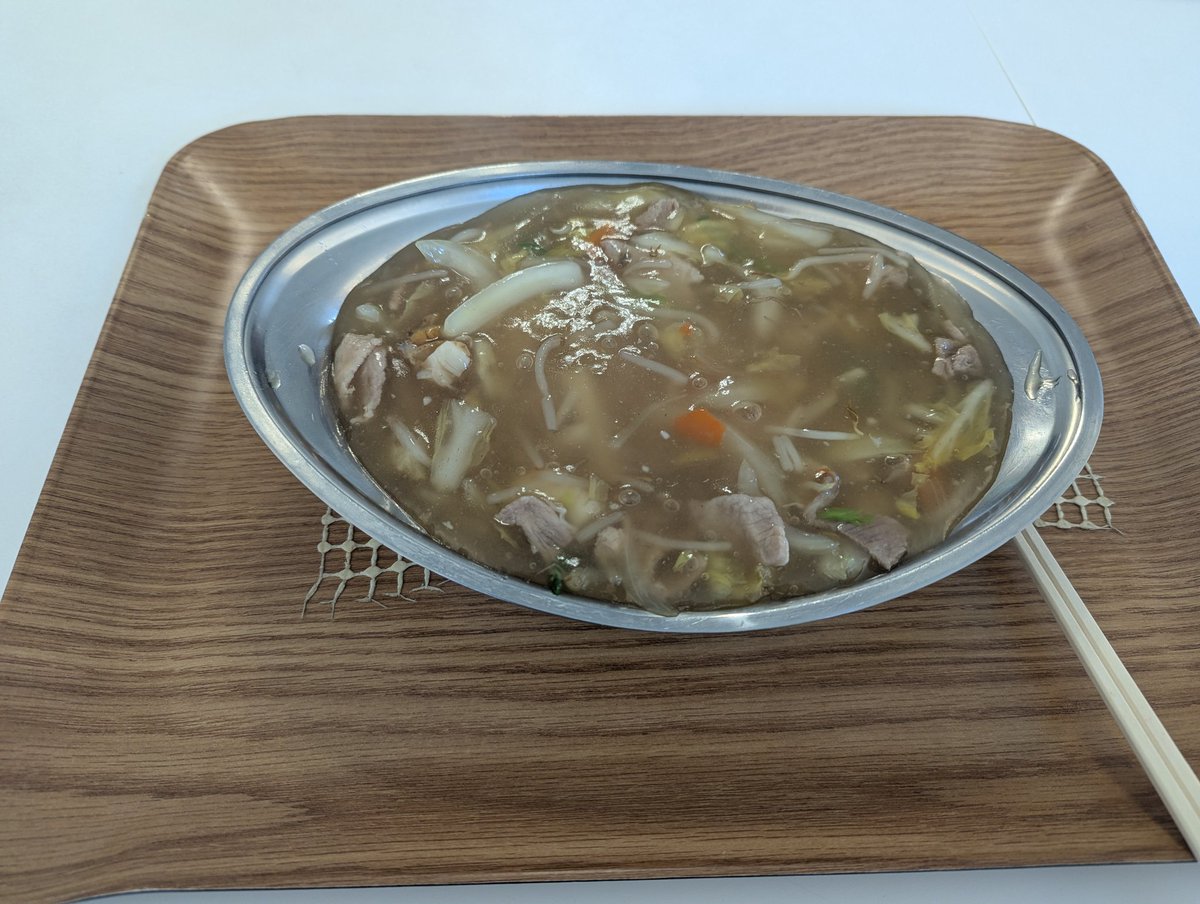 喜茂別でチャーメンなる物を食べました。飲み干すあんかけ焼きそばですな