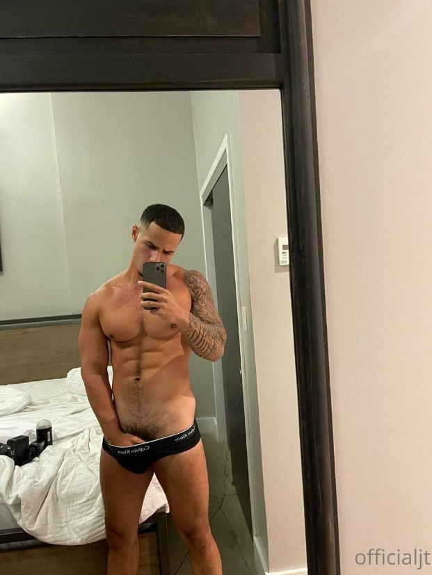 jotografías* (NSFW) tweet media