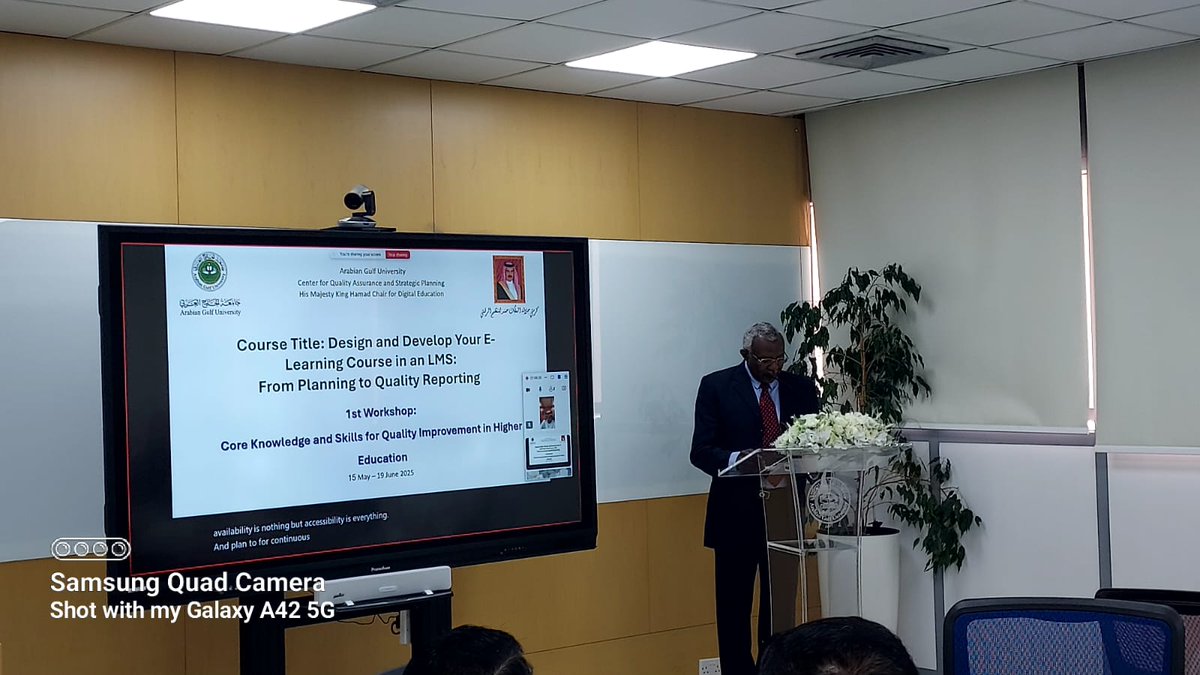 شارك عميد عمادة التطوير والجودة سعادة أ.د. مبارك القحطاني في ورشة العمل الافتراضية التي أقامتها مؤخراً جامعة الخليج العربي بمملكة البحرين بعنوان: بناء نظام الجودة المؤسسي؛ حيث قدم ورقة بعنوان: نماذج التميز المؤسسي