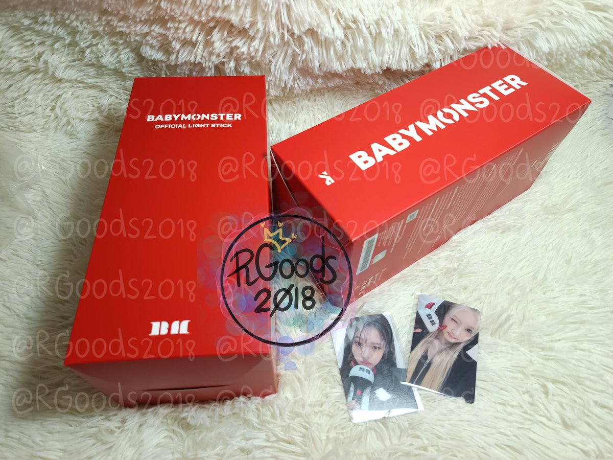 RGoods2018's tweet photo. พร้อมส่ง 🇹🇭
BABYMONSTER - OFFICIAL LIGHT STICK

💸 1670฿  รวมส่ง EMS
✅ Photo Card 1:1

ทันคอน #HELLO_MONSTERS_BKK 

#ตลาดนัดbabymonster 
#ตลาดนัดเบม่อน 
#RGoods2018 https://t.co/OMZFaRYu2m