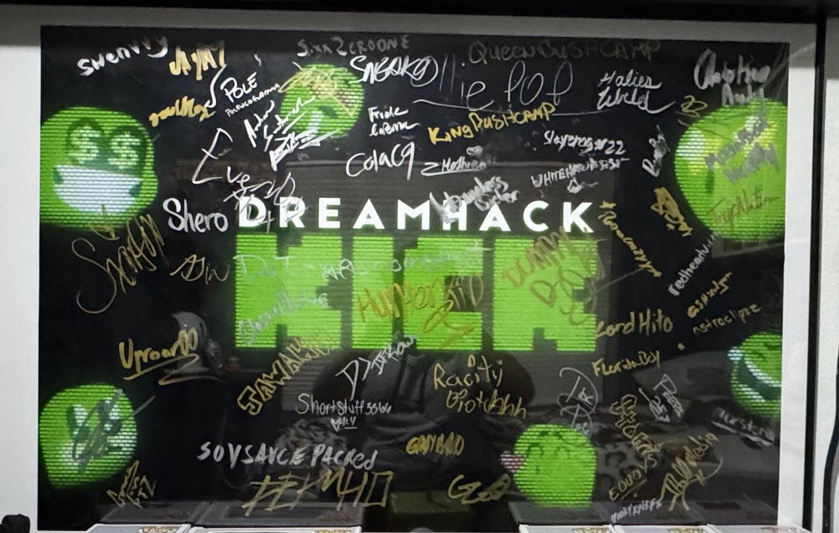 itzhunterkio's tweet photo. This Weekend felt like a MOVIE🍿 

THX YOU ALL 4 
THE MEMORIES 

-also if you see your name 
Tap in man📲

#DHDallas #DreamHackDallas https://t.co/UgyB4njcrs