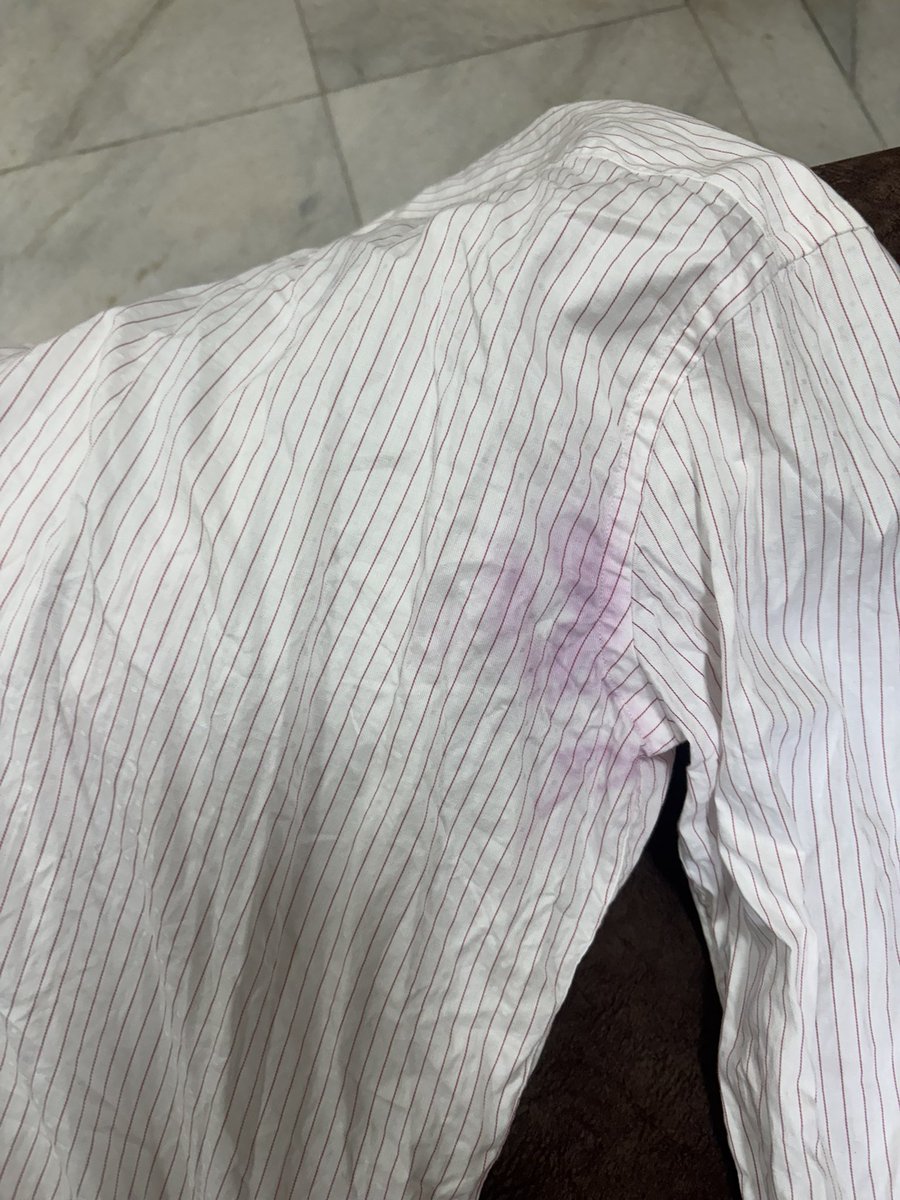 vinitshah_93's tweet photo. @AjioCares Imagine you send shirts for return, they dont send otp, remove tag, come back and delivers saying its defective! Call centre does not reply! Have 3 useless shirts lying. 1 spoilt and 2 without tag. Money gone, @Ajio happy! 

Never buy from Ajio!!! 
Scammers! https://t.co/lhlTNVD6R8
