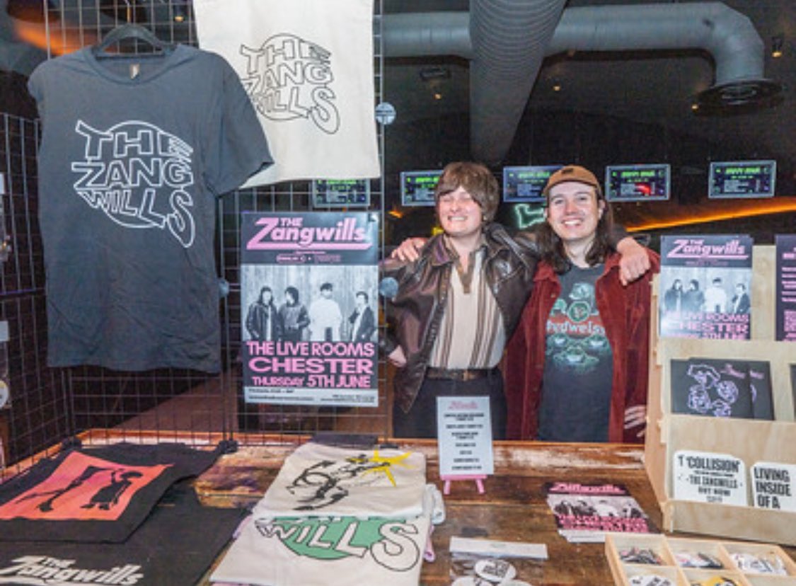 Tim Burgess (@tim_burgess) on Twitter photo <a href="/CavsBand/">The Cavs</a> <a href="/z70photo/">Z70 Photography</a> <a href="/TheMaddocksBand/">The Maddocks</a> <a href="/2headedhorse/">Two Headed Horse</a> Another ace Merch Market stall - brought to you by <a href="/thezangwillsUK/">The Zangwills</a>
📸<a href="/z70photo/">Z70 Photography</a> <a href="/CavsBand/">The Cavs</a> <a href="/z70photo/">Z70 Photography</a> <a href="/TheMaddocksBand/">The Maddocks</a> <a href="/2headedhorse/">Two Headed Horse</a> Another ace Merch Market stall - brought to you by <a href="/thezangwillsUK/">The Zangwills</a>
📸<a href="/z70photo/">Z70 Photography</a>