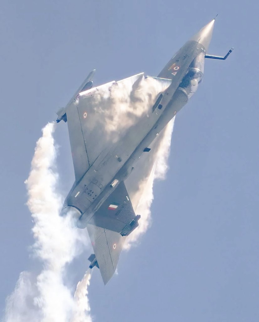 Sourav Shukla 🇮🇳 tweet media