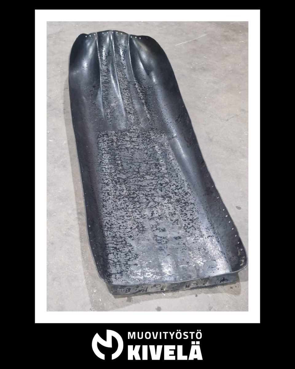 Meillä korjataan kaikenlaista! 
Tässä pienlentokoneen suksi menossa muovihitsaukseen.
muovityosto.fi

#muovityöstökivelä #taivummetahtoosi #tampere #ylöjärvi #pienlentokone #korjaus #muovihitsaus #kysylisää