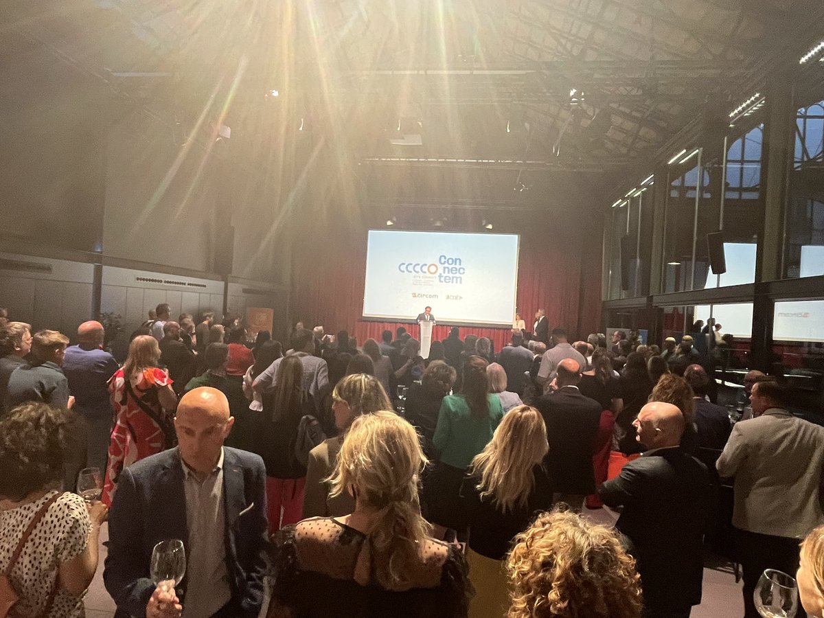David Bassa (@david_bassa) on Twitter photo En pocs dies de diferència hem compartit experiències amb les principals televisions no estatals d’Europa, al <a href="/CIRCOMRegional/">CIRCOM Regional</a>, i hem xalat amb els millors pòdcasts en català! #PremisSonor!! Seguim!! En pocs dies de diferència hem compartit experiències amb les principals televisions no estatals d’Europa, al <a href="/CIRCOMRegional/">CIRCOM Regional</a>, i hem xalat amb els millors pòdcasts en català! #PremisSonor!! Seguim!!