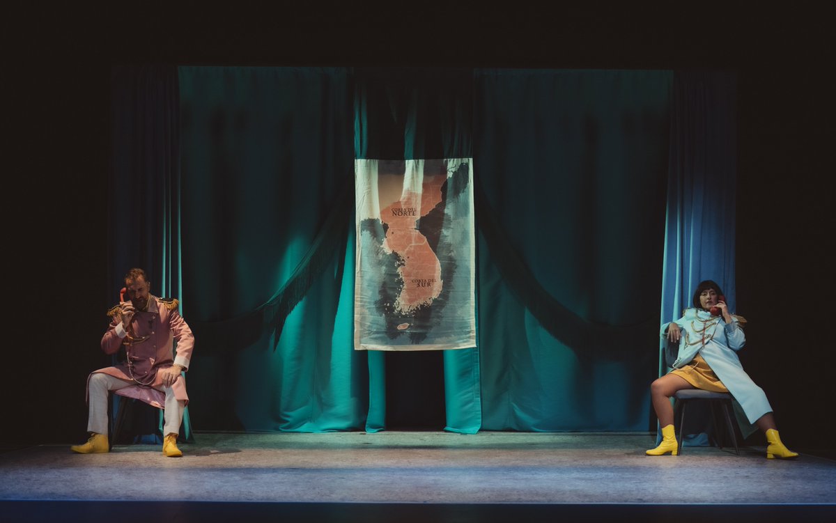 Ayuntamiento de León (@leonayto) on Twitter photo 🎭El Auditorio Ciudad de León despide la programación de Artes Escénicas del primer semestre con 'Paralelo 38' de <a href="/losabsur2/">Los Absurdos Teatro</a>
📅29 de mayo
👉Impulsado por la Concejalía de Acción y Promoción Cultural de <a href="/LeonAyto/">Ayuntamiento de León</a>
ℹ️tinyurl.com/223t8prn
#LeónEsp #LeónEsCultura <a href="/AytoLeonCultura/">Ayuntamiento de León - Cultura</a> 🎭El Auditorio Ciudad de León despide la programación de Artes Escénicas del primer semestre con 'Paralelo 38' de <a href="/losabsur2/">Los Absurdos Teatro</a>
📅29 de mayo
👉Impulsado por la Concejalía de Acción y Promoción Cultural de <a href="/LeonAyto/">Ayuntamiento de León</a>
ℹ️tinyurl.com/223t8prn
#LeónEsp #LeónEsCultura <a href="/AytoLeonCultura/">Ayuntamiento de León - Cultura</a>