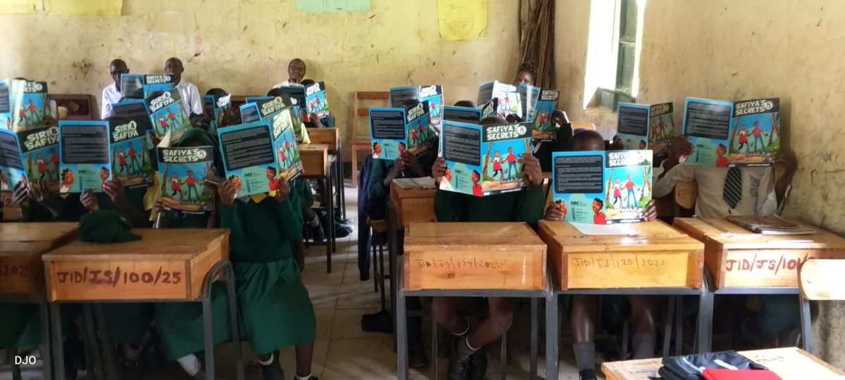 MeTAKenya2018's tweet photo. Today’s sensitization targeted students between grade 4-9 where we disseminated Safiya’s 8 Secrets and Fun with Safiya Board game. This is part of our strategy of using innovation to sensitize school children, parents and the community at large to reduce snakebite incidences and recommended First Aid measures.