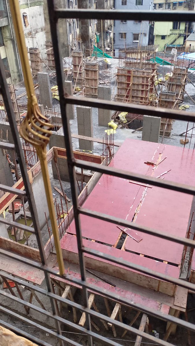 newshamin's tweet photo. @TMCaTweet @mieknathshinde @CMOMaharashtra @JitendraAwhad
Despite 6 applications since Oct 2024, no action has been taken against illegal construction near Shamin Co-op Housing Society, kausa. It's a threat to safety &amp; violates MRTP norms. Please take immediate action. https://t.co/prJkxGRlak