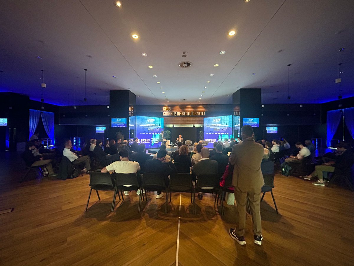 Oggi abbiamo avuto l'opportunità di essere presenti all’Allianz Stadium di Torino per l’evento “Venue Vision: from infrastructure to experience”, una nuova tappa del format SFS Snack.

Una giornata ricca di spunti e confronto

<a href="/SF_Summit/">SFS</a> 

#SFS #VenueVision #Innovation #Sport