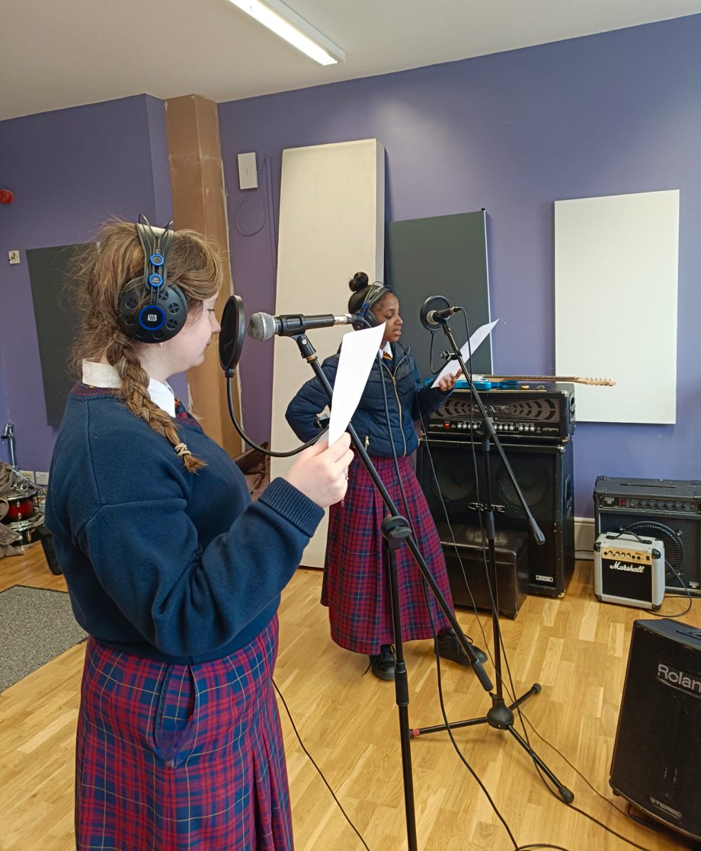 Coláiste Nano Nagle (@colnanonagle) on Twitter photo Junior music students recently completed a series of songwriting workshops with Andy Connolly from Music Generation. The girls wrote and recorded a fantastic song and rap in the studio. Huge thanks to <a href="/musgenlimerick/">Music Generation L C</a> and to PAUL Partnership Limerick for this opportunity! Junior music students recently completed a series of songwriting workshops with Andy Connolly from Music Generation. The girls wrote and recorded a fantastic song and rap in the studio. Huge thanks to <a href="/musgenlimerick/">Music Generation L C</a> and to PAUL Partnership Limerick for this opportunity!