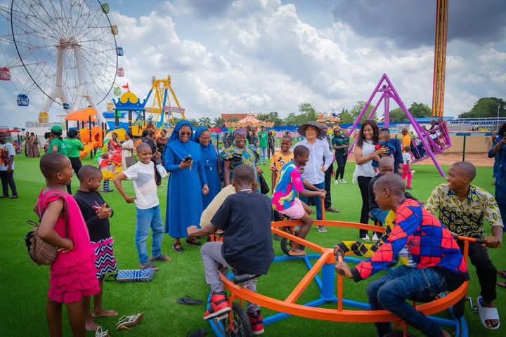 Gefasoludo's tweet photo. Happy Childrenโs Day to our little champs! ๐๐
What better way to celebrate than at the newly opened Solution Fun City? ๐
Mums & dads, treat the kids to a day of fun, laughter & memories! ๐
#SolutionFunCity #SolutionIsHere #Soludo4Plus4 https://t.co/ydc8yhy94Y