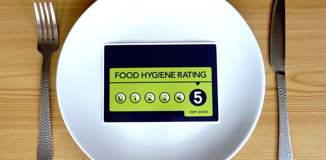 Big foodie? The Environmental Health team at SKDC work closely with the Food Standards Agency to help you make an informed choice 🍕

They’ll help you to see how well food businesses are following food safety laws.

Find out more here: ow.ly/yqBn50VoNJk