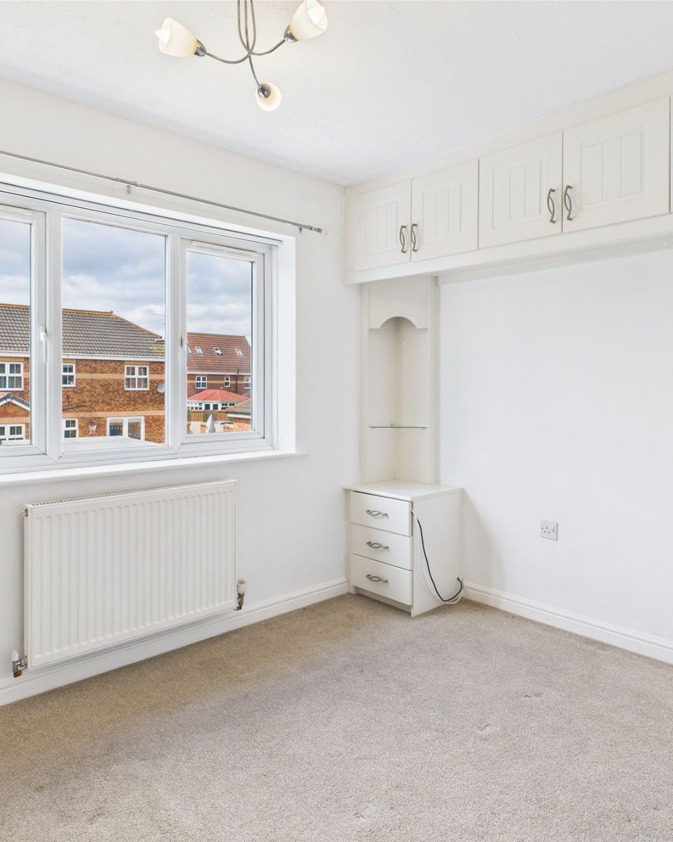 PROPERTY OF THE WEEK

37 Ferry Meadows Park, Kingswood, HU7 3DF | £795 pcm
2 BED | 1 LIVING | 1 BATH⁠

Are you interested in this property?
Contact Helen Vincent for more info.
T: 01482 755490
E: helen@lime-property.co.uk