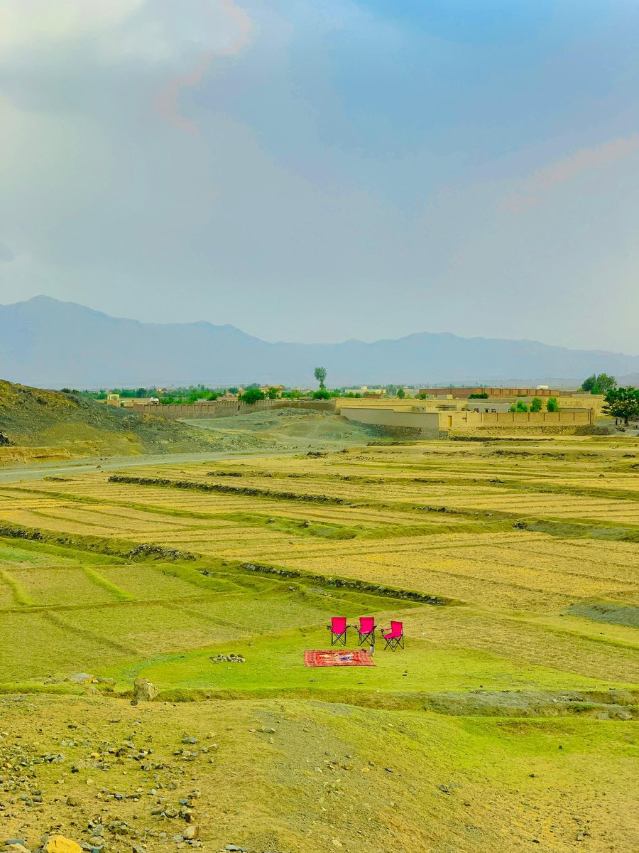 د خوست د تڼیو ولسوالۍ د «لاغوړي پیرانو» جنتي سیمه!

عکاس: Asadullah Arfan/اسدالله عرفان