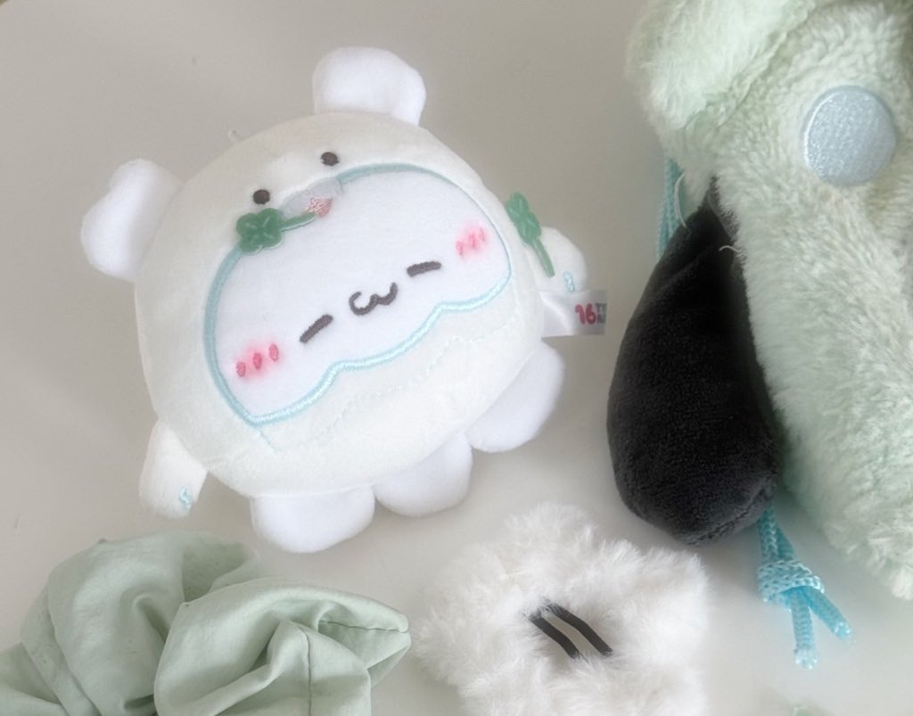 .˚⊹⁺‧┈┈┈┈┈┈┈┈┈┈┈┈‧⁺ ⊹˚.⋆꙳

新しく販売されるらぶいーずのマスコットぬいぐるみ、たまらん可愛さ 👼🏻💭ྀི🤍 ねむねむクローバーがメロすぎるの … 🍀.⋆

.˚⊹⁺‧┈┈┈┈┈┈┈┈┈┈┈┈‧⁺ ⊹˚.⋆꙳