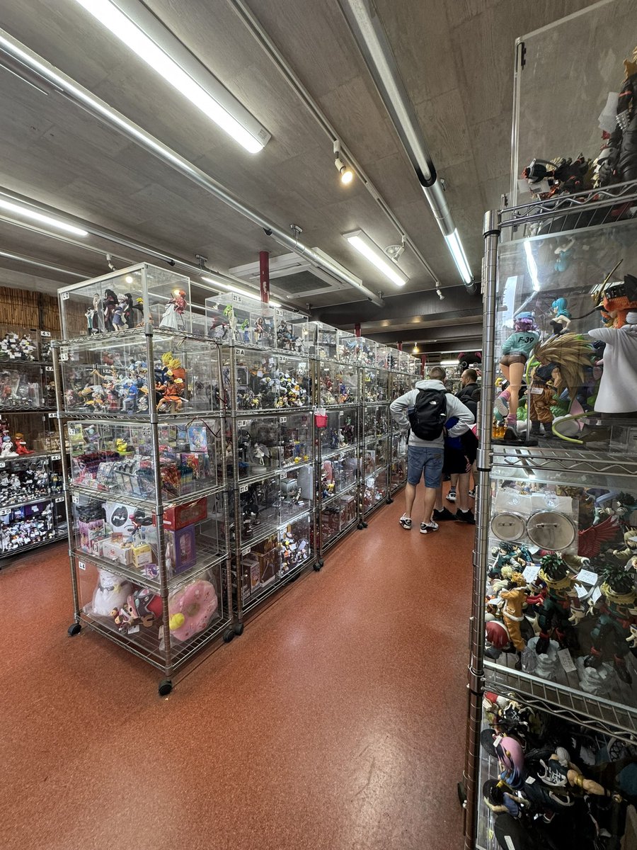 HarryZeng's tweet photo. Galleriapart : The Unique Handmade Figurine shop in Kyoto
A wide range of interesting choice of handmade figurines.
The shop located at Uraderacho, along the Kyoto famous and 2nd oldest Japan Shopping Strip, Shin Kyogoku 新京極.
#handmadefigure #galleriapart #新京極 
#shinkyogoku https://t.co/Dz9fMJuc4s