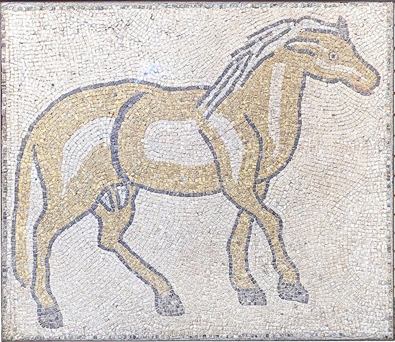 The large 4th- or 5th-century Roman mosaic floor panel depicts a horse. It is set in concrete with a metal frame and measures 43½" x 51". It brought $2684 (e $3000/5000) at Tremont Auctions maineantiquedigest.com/stories/tremon… #antiques #antique #art #artist #Roman #horse #horses #Rome #Italy