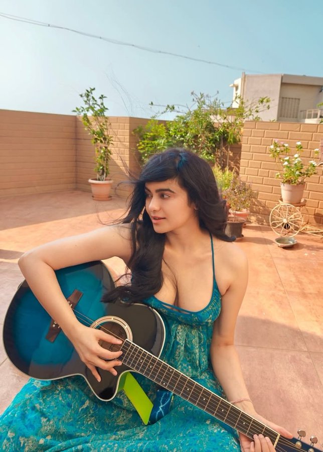 Gr84pRCXEAE_pKc?format=jpg&name=900x900