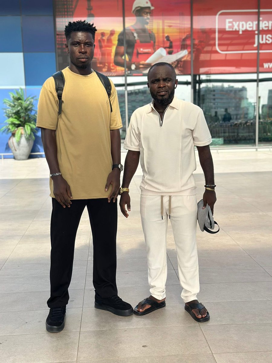 MichaelAkwasiB2's tweet photo. Safe journey my boy #HM19🇬🇭 #MabSportsManagement🇬🇭 #GodOverEverything #GodFirst o https://t.co/HlMPndg29t