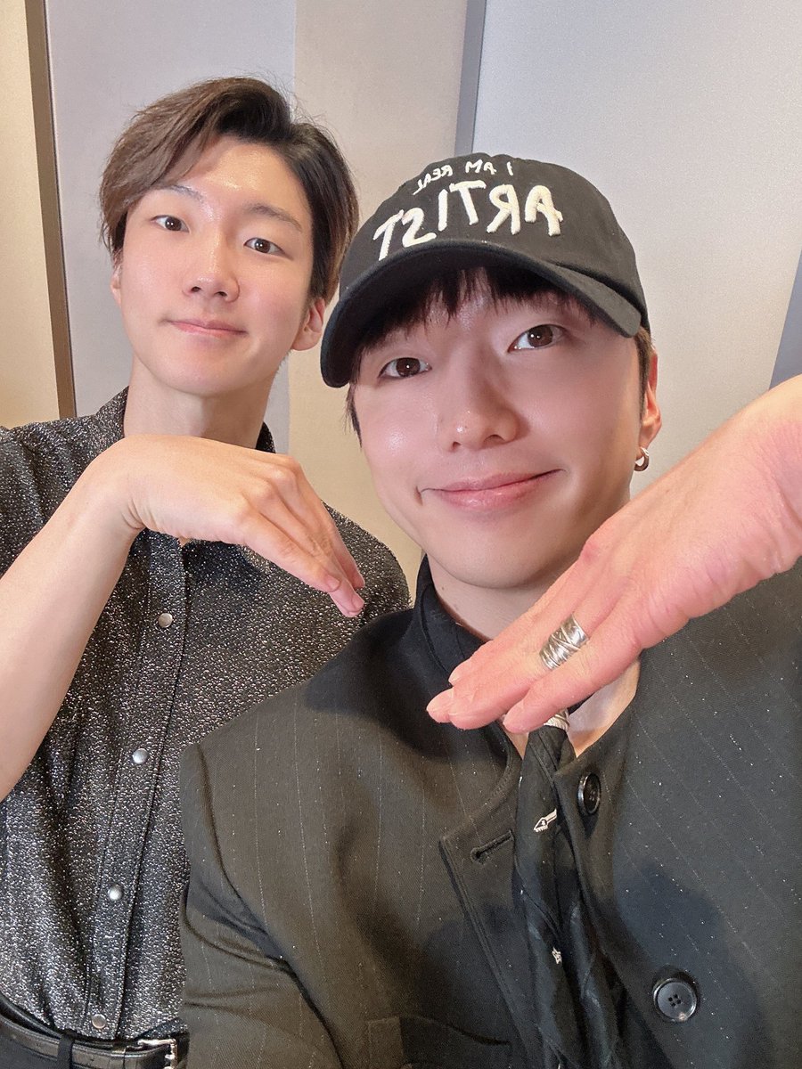 innercircleww's tweet photo. [WV] 250527 YOON 유니 Post 

Please show a lot of love and participation in SEUNGSEUNG TV Season 2! If there's any content you want, please give me ideas!! I love you 💙

🔗https://t.co/tvYbgyePS4

#YOON #강승윤 @official_yoon_
#HOONY #이승훈 @official_hoony_ 
#WINNER #위너 https://t.co/JVhnq5L2OM