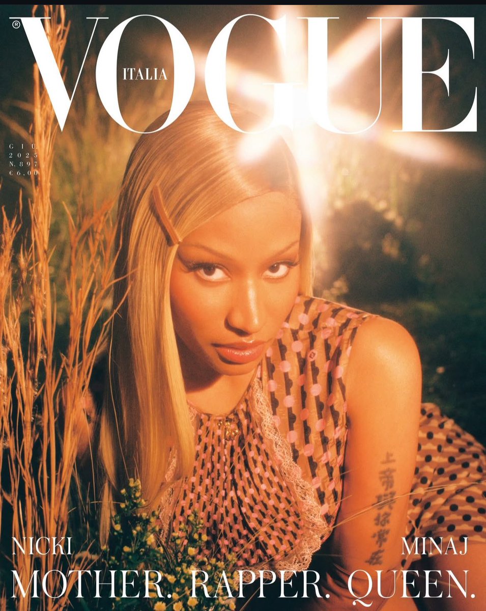 Q4quise's tweet photo. Nicki Minaj for Vogue Italia.
Ask Anna Wintour who the 5 ⭐️ b*tch is
#FashionIcon #AMother #KillSeason https://t.co/EdZROrYC4T
