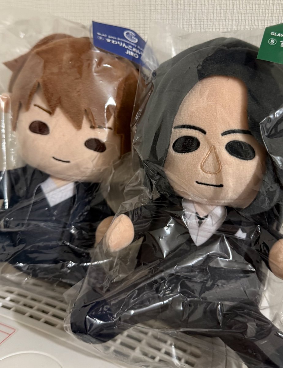 穴場を見つけてしまった。
3日前に行ったGLAYくじ。まだまだ残ってる。
どうか、すわりんこHISASHI出てくださいって祈りながらくじ引いたら、すわりんこたくちゃんが出た🤣そううまくはいかないよねw
また行ってみよう。HISASHI迎えに行きたい。