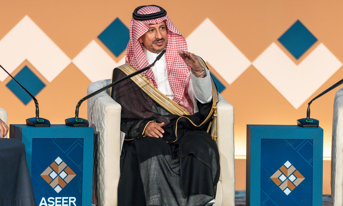 AhmedAlKhateeb's tweet photo. خلال مشاركتي في #منتدى_عسير_للاستثمار2، أشدت بالنمو المستمر الذي يشهده القطاع السياحي في المنطقة بدعم من منظومة السياحة، كما أكدت على المقوّمات الاستثنائية التي تملكها عسير، ودورها الحيوي كرافد رئيس للسياحة السعودية. https://t.co/0iaG5cGFnn