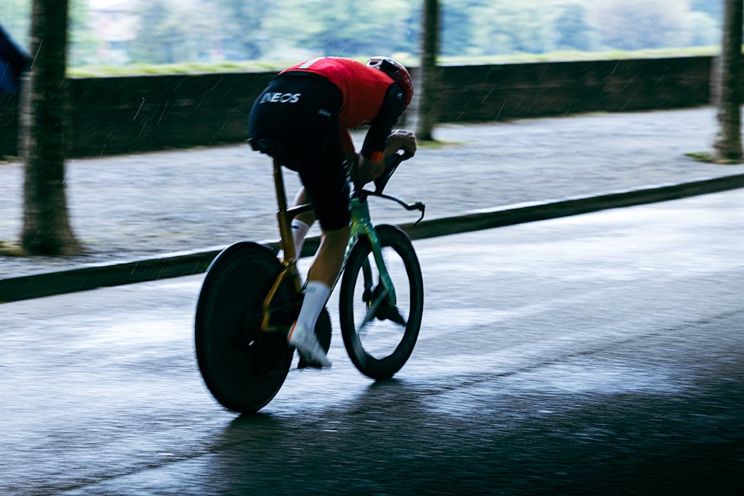 Josh Tarling abandons <a href="/giroditalia/">Giro d'Italia</a> after a nasty accident early in the stage. Wishing Josh a speedy, full recovery and looking forward to focusing my cameras on him again soon 💪🏻
<a href="/tarling_michael/">Michael Tarling</a> #cycling #GirodItalia